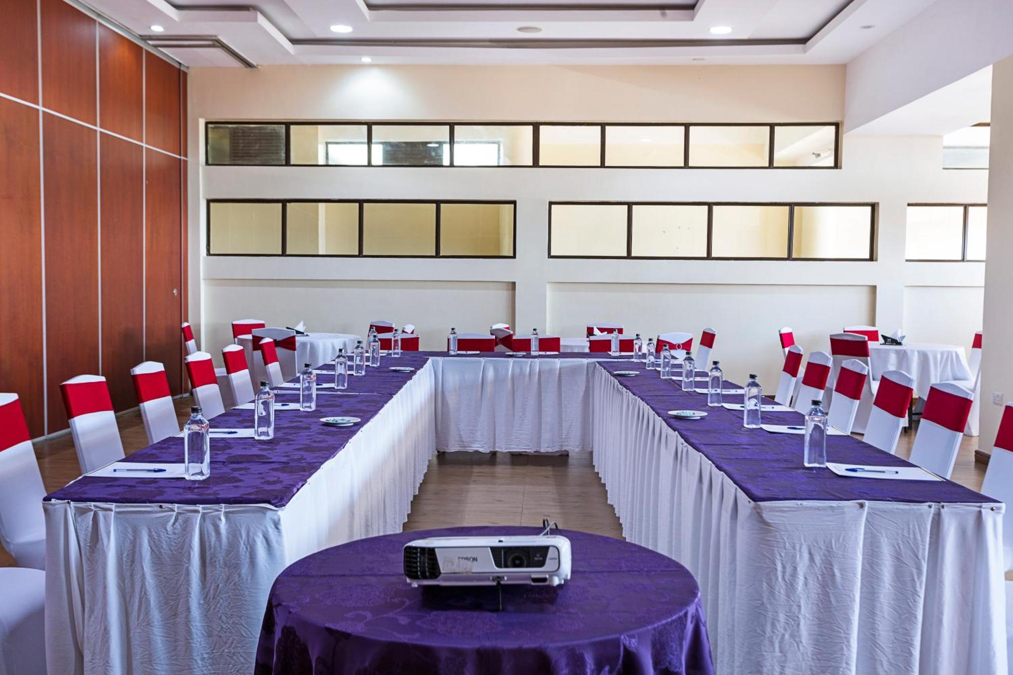 Verona Hotel&Conference Center Ruiru Buitenkant foto