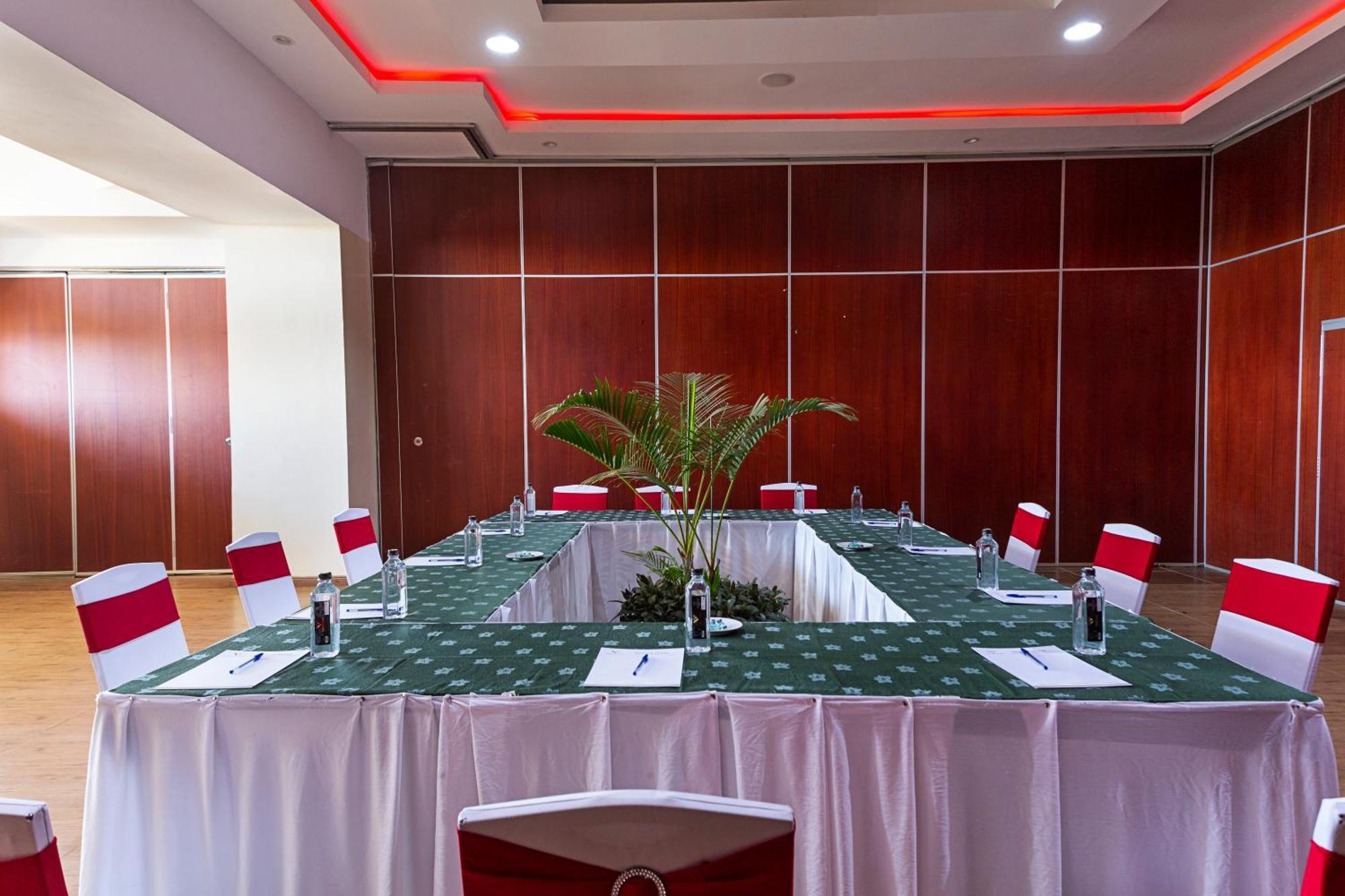 Verona Hotel&Conference Center Ruiru Buitenkant foto